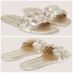 Stuart Weitzan Braida Flat Sandals in Wide Size